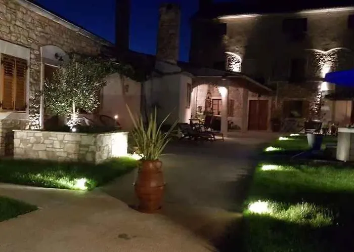 Stelio 33579 Appartamento Pola