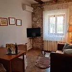 Stelio 33579 Πούλα