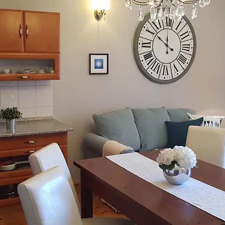 In 33579 Apartment
