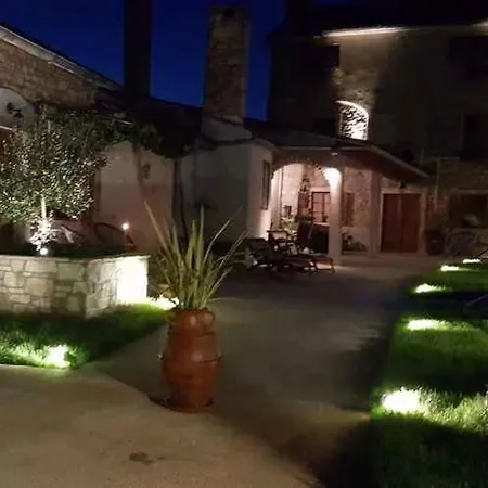 In 33579 Apartamento Pula